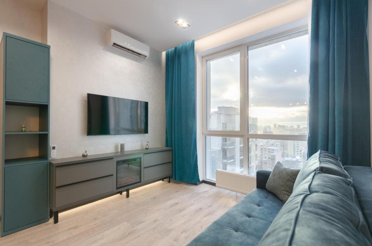 Petrovdom 166-3B In Beautiful Apartments In Rc "Yaroslaviv Grad" Kiev Eksteriør billede